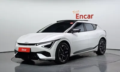 Kia EV6 · 2025 год