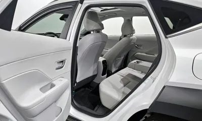 Hyundai Kona 2023, 26230 км, за 15302.46 USD - фото 11