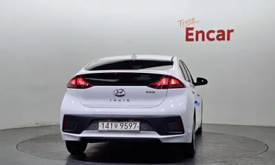 Hyundai Ioniq 2020, 29877 км, за 11816.86 USD