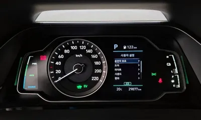 Hyundai Ioniq 2020, 29877 км, за 11816.86 USD - фото 8