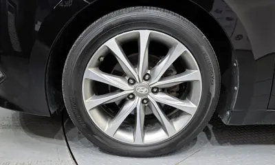 Hyundai Grandeur 2015, 217667 км, за 3237.53 USD