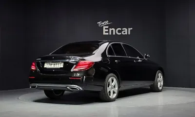 Mercedes-Benz E-Class 2017, 105697 км, за 11981.5 USD
