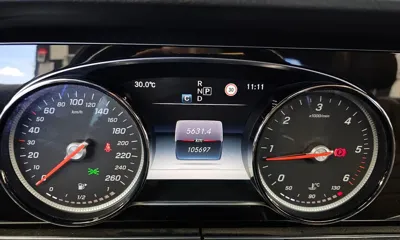 Mercedes-Benz E-Class 2017, 105697 км, за 11981.5 USD - фото 8