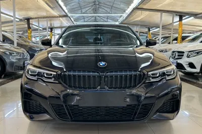 BMW 3 Series 2022, 65700 км, за 25642 USD