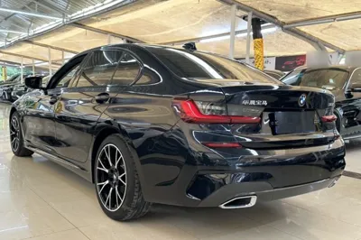 BMW 3 Series 2022, 65700 км, за 25642 USD