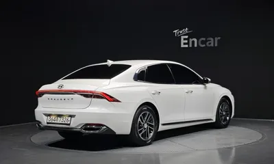 Hyundai Grandeur 2020, 168286 км, за 9432.74 USD