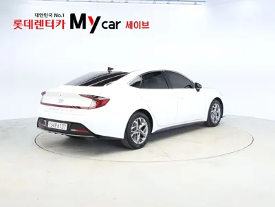 Hyundai Sonata 2023, 115572 км, за 8367.52 USD