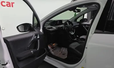 Peugeot 2008 2016, 118033 км, за 2665.28 USD - фото 10