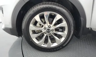 Kia Sorento 2019, 69178 км, за 11093.61 USD