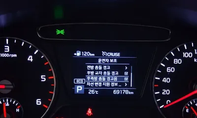 Kia Sorento 2019, 69178 км, за 11093.61 USD - фото 19