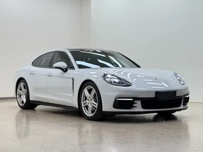 Porsche Panamera 2018, 90000 км, за 58121.3 USD