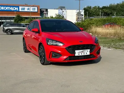 Ford Focus 2018, 87000 км, за 5826.1 USD