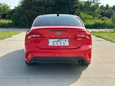 Ford Focus 2018, 87000 км, за 5826.1 USD