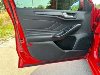 Ford Focus 2018, 87000 км, за 5826.1 USD - фото 13