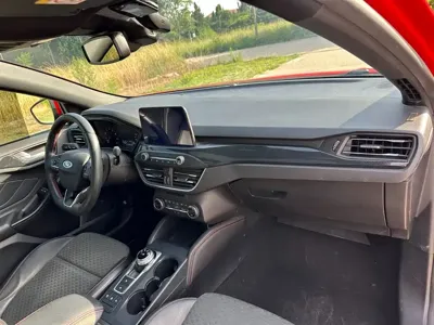 Ford Focus 2018, 87000 км, за 5826.1 USD - фото 17