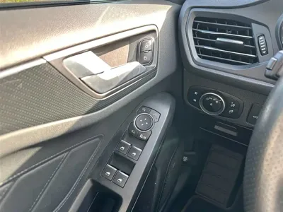 Ford Focus 2018, 87000 км, за 5826.1 USD - фото 22