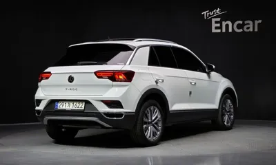 Volkswagen T-Roc 2021, 96972 км, за 13815.45 USD
