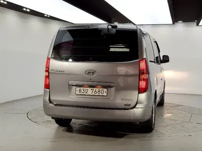 Hyundai Starex 2012, 158000 км, за 3078.64 USD