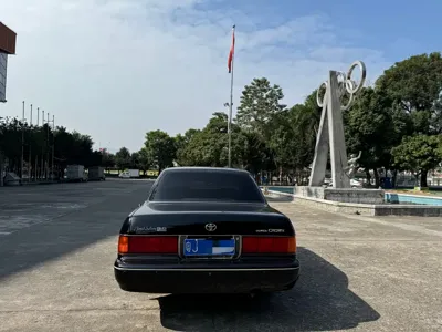 Toyota Crown (Import) 1993, 440000 км, за 20305.67 USD