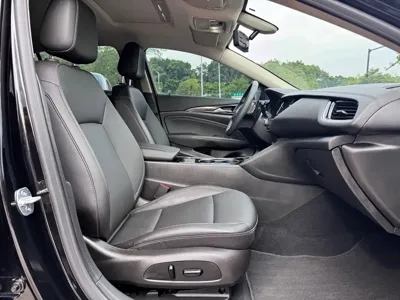 Buick Regal 2023, 31800 км, за 11068.14 USD