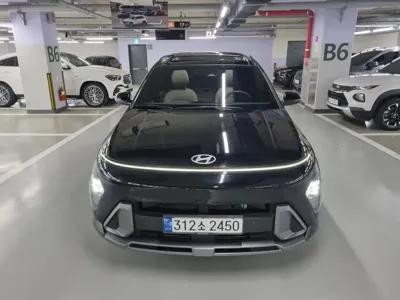 Hyundai Kona 2023, 23563 км, за 17841.1 USD