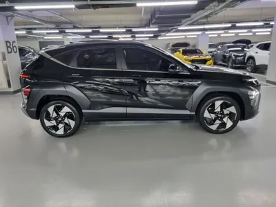 Hyundai Kona 2023, 23563 км, за 17841.1 USD