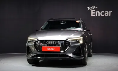 Audi e-tron 2023, 5134 км, за 51228.3 USD