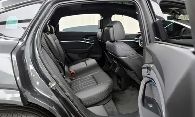 Audi e-tron 2023, 5134 км, за 51228.3 USD - фото 12