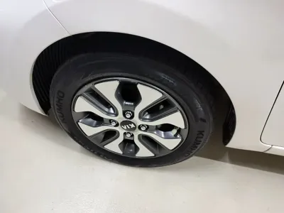 Kia Morning 2016, 97933 км, за 3874.45 USD - фото 8