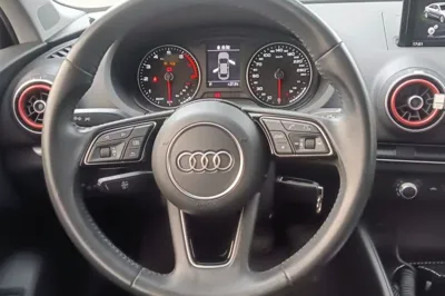 Audi A3 2020, 93900 км, за 10958 USD - фото 10