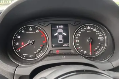 Audi A3 2020, 93900 км, за 10958 USD - фото 11