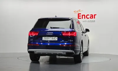 Audi Q7 2019, 159346 км, за 14674.79 USD