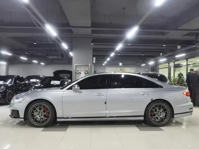 Audi S8 2020, 39700 км, за 59051.47 USD