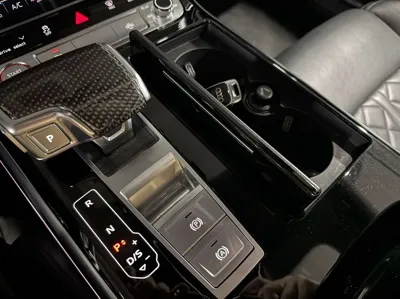 Audi S8 2020, 39700 км, за 59051.47 USD - фото 9
