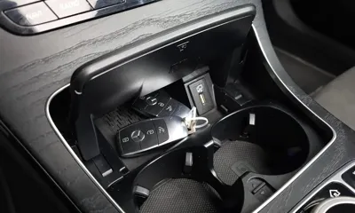 Mercedes-Benz C-Class 2021, 85729 км, за 17545.34 USD - фото 28