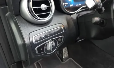 Mercedes-Benz C-Class 2021, 85729 км, за 17545.34 USD - фото 29