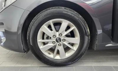 Kia K5 2016, 113734 км, за 5054.48 USD