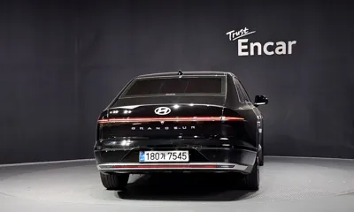 Hyundai Grandeur 2025, 8549 км, за 24920.69 USD