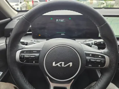 Kia K5 2024, 59900 км, за 11726.39 USD - фото 15
