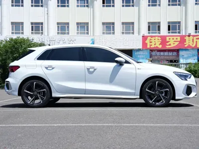 Audi A3 2022, 30000 км, за 21172.56 USD