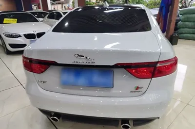 Jaguar XF 2016, 75800 км, за 13614 USD
