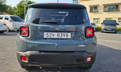 Jeep Renegade 2017, 127184 км, за 4562.16 USD