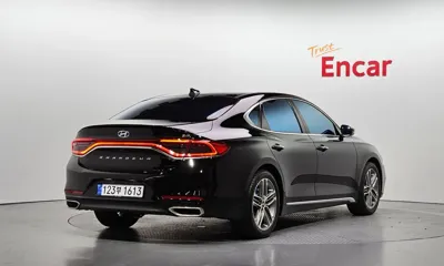 Hyundai Grandeur 2018, 197621 км, за 9386.57 USD