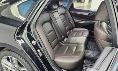Hyundai Grandeur 2018, 197621 км, за 9386.57 USD - фото 11