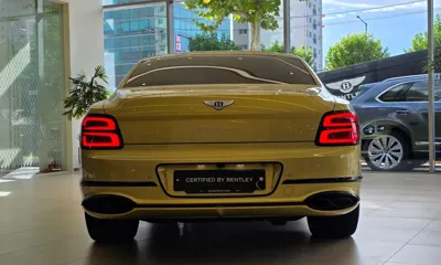 Bentley Flying Spur 2024, 3500 км, за 210194.35 USD
