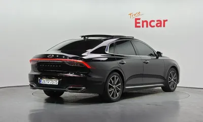 Hyundai Grandeur 2022, 99766 км, за 17318.89 USD