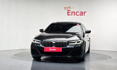 BMW 5-Series 2023, 54618 км, за 29641.71 USD