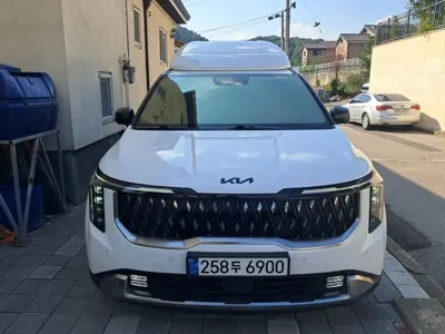 Kia Canival · 2025 год