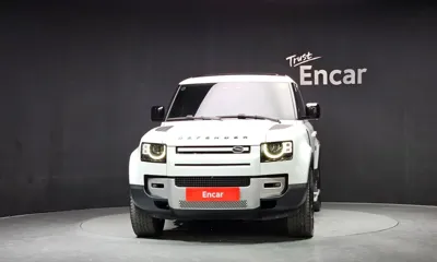 Land Rover Defender 2023, 52588 км, за 46184.34 USD