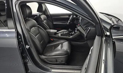 Hyundai Grandeur 2018, 125523 км, за 8205.33 USD - фото 12